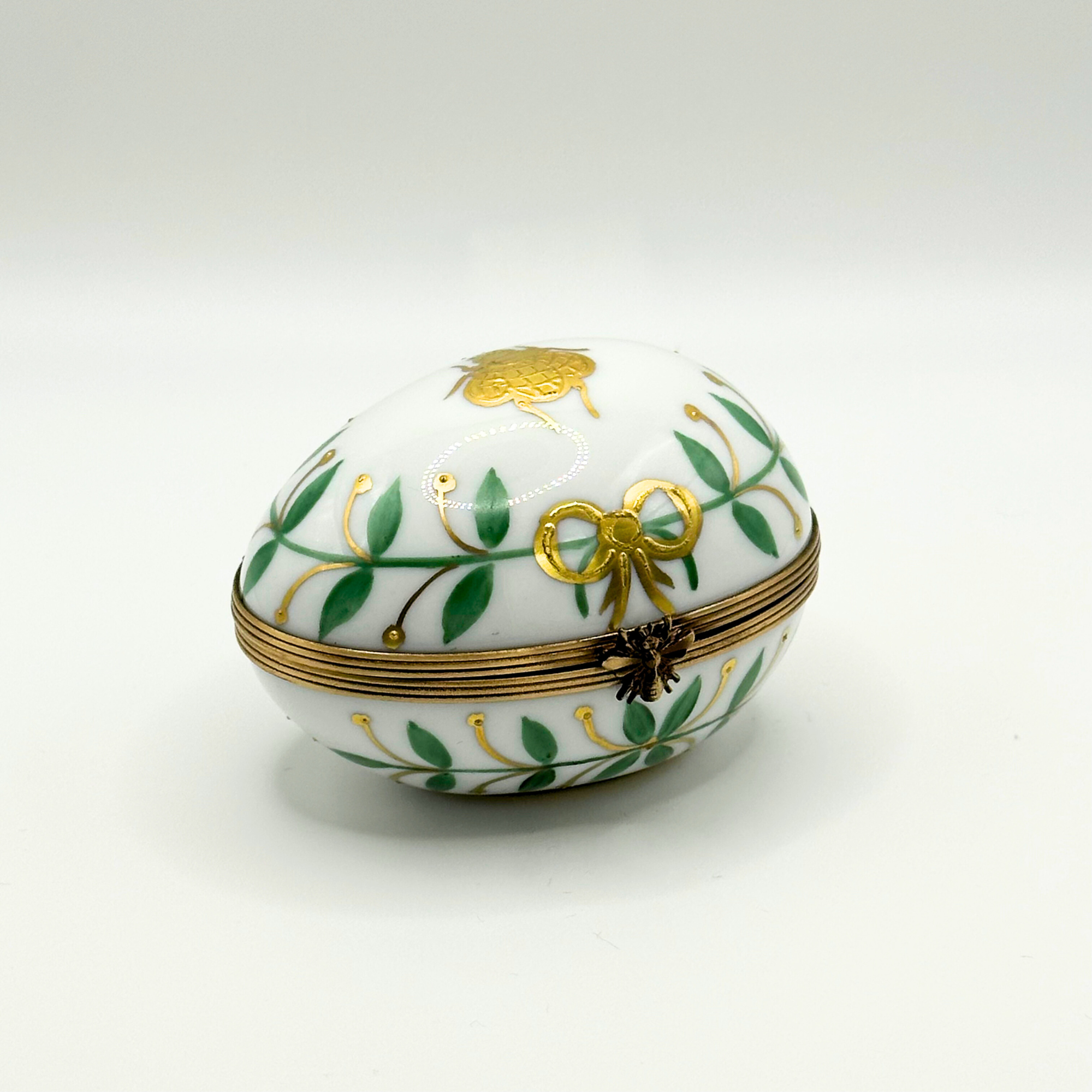 Empire Laying Egg