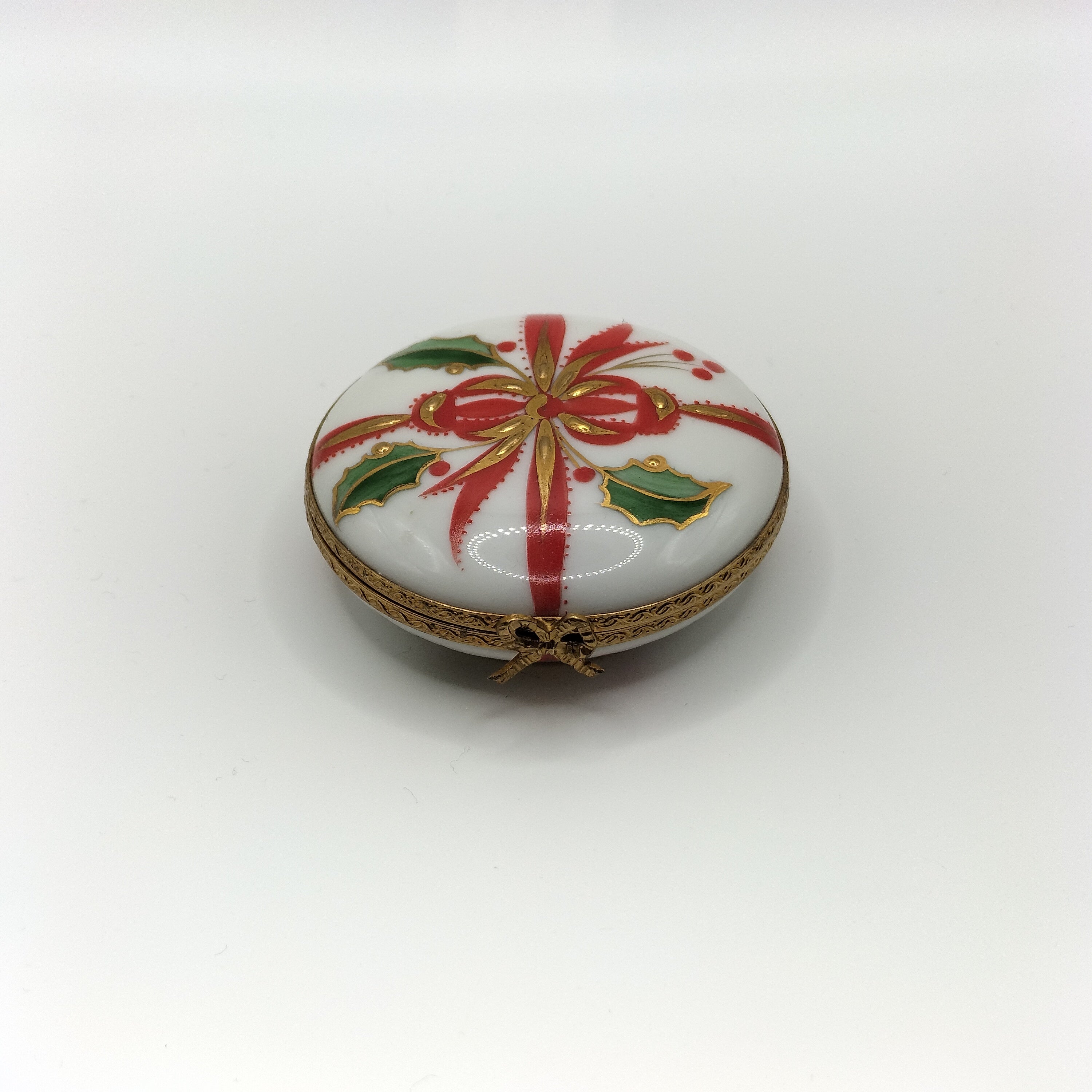 Low Round Box Christmas Gift