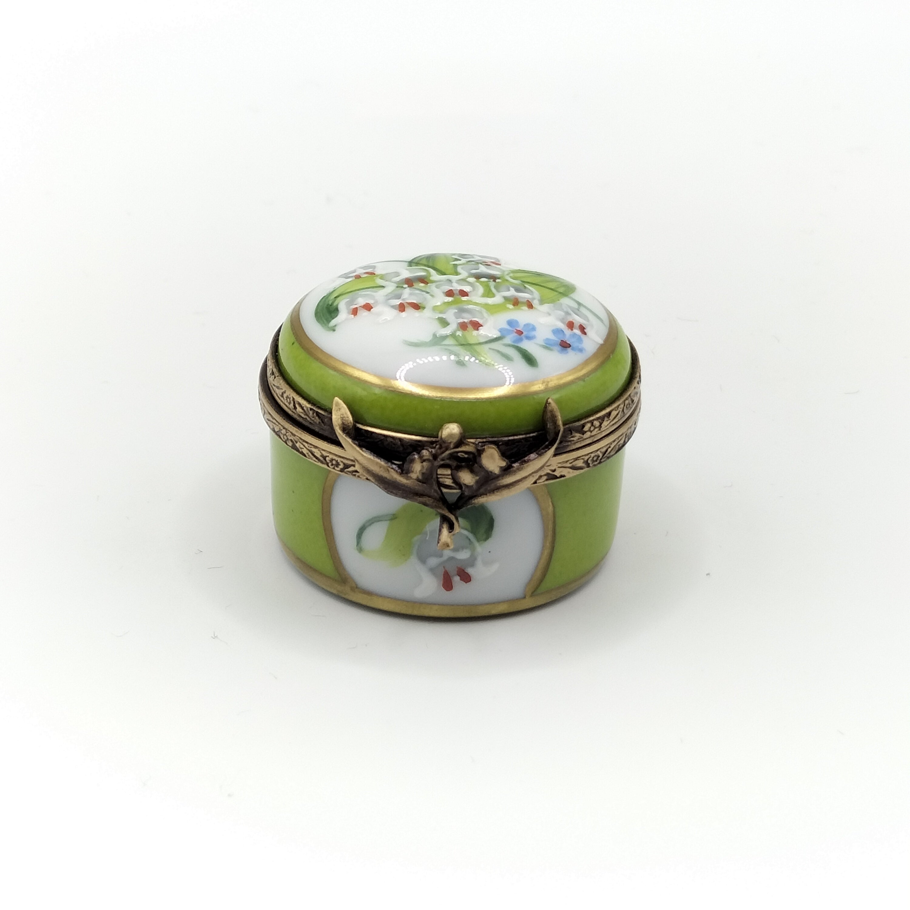 Round Box - Lily of the Valley of Happiness