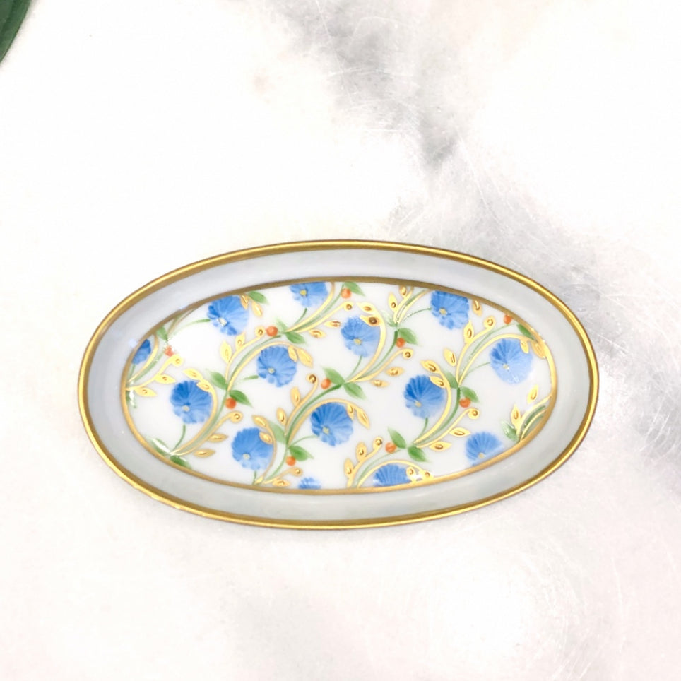 Blue Madame De Pompadour Oval Cup