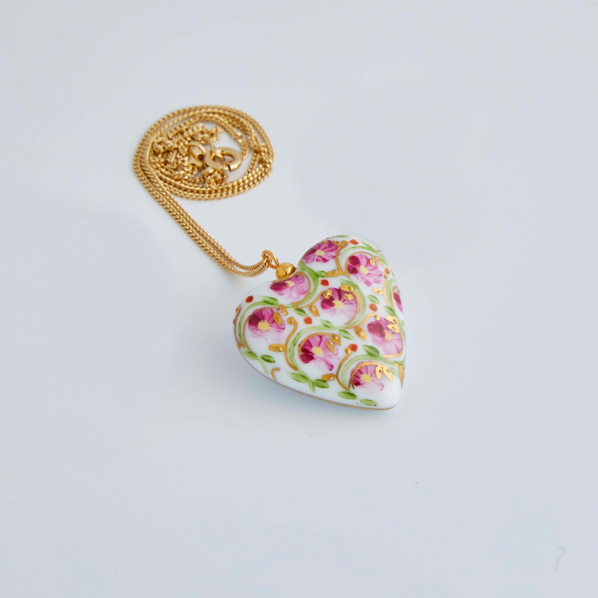 Madame de Pompadour Heart Necklace