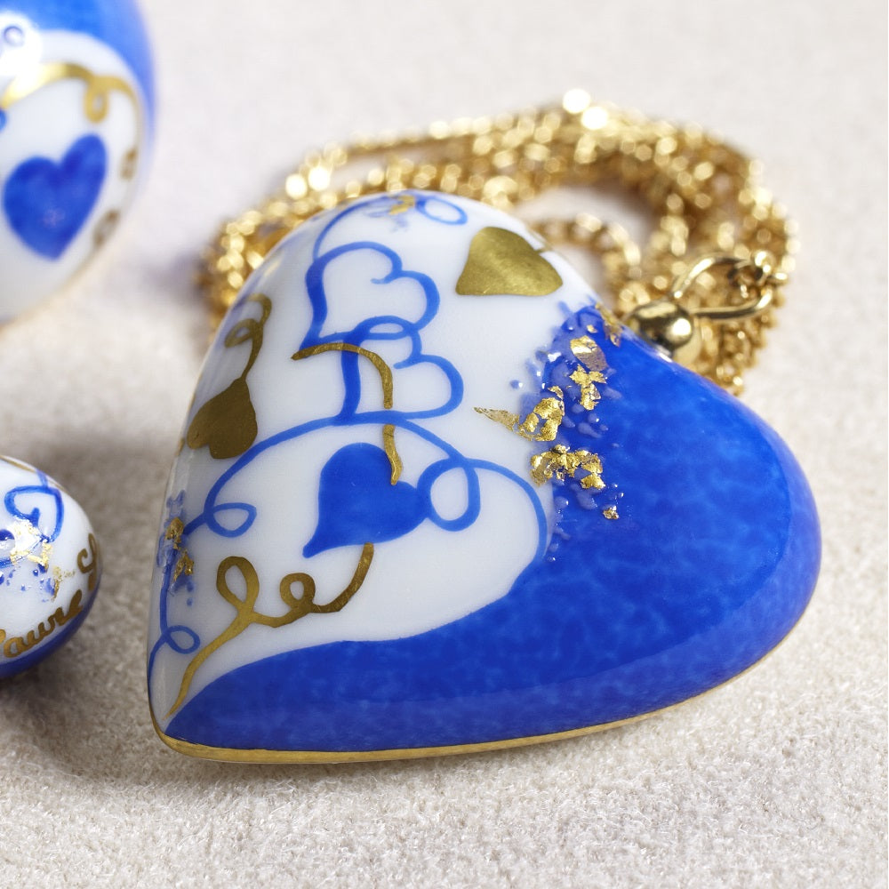 Éternité Heart Necklace