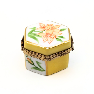 Hexagonal Daffodil Box