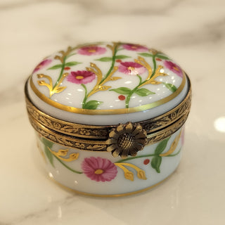 Madame de Pompadour Pink Round Box