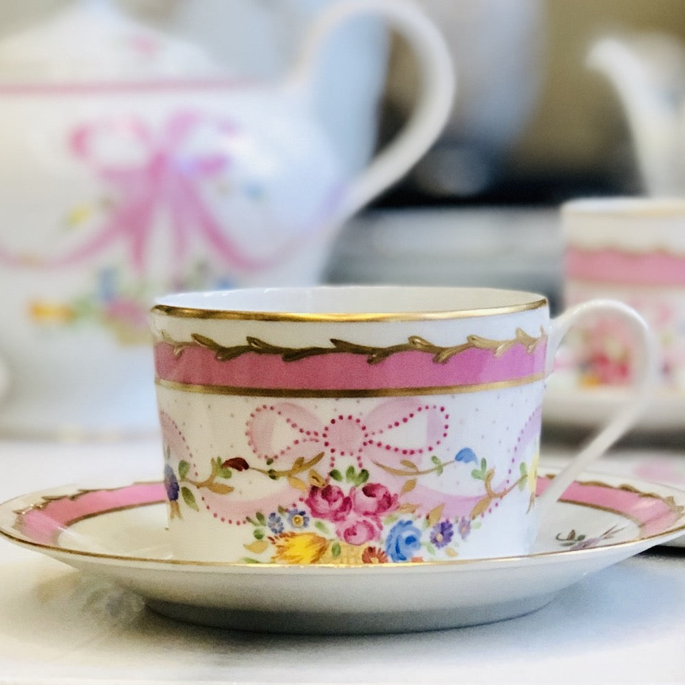 Marie Antoinette Straight Tea Cup